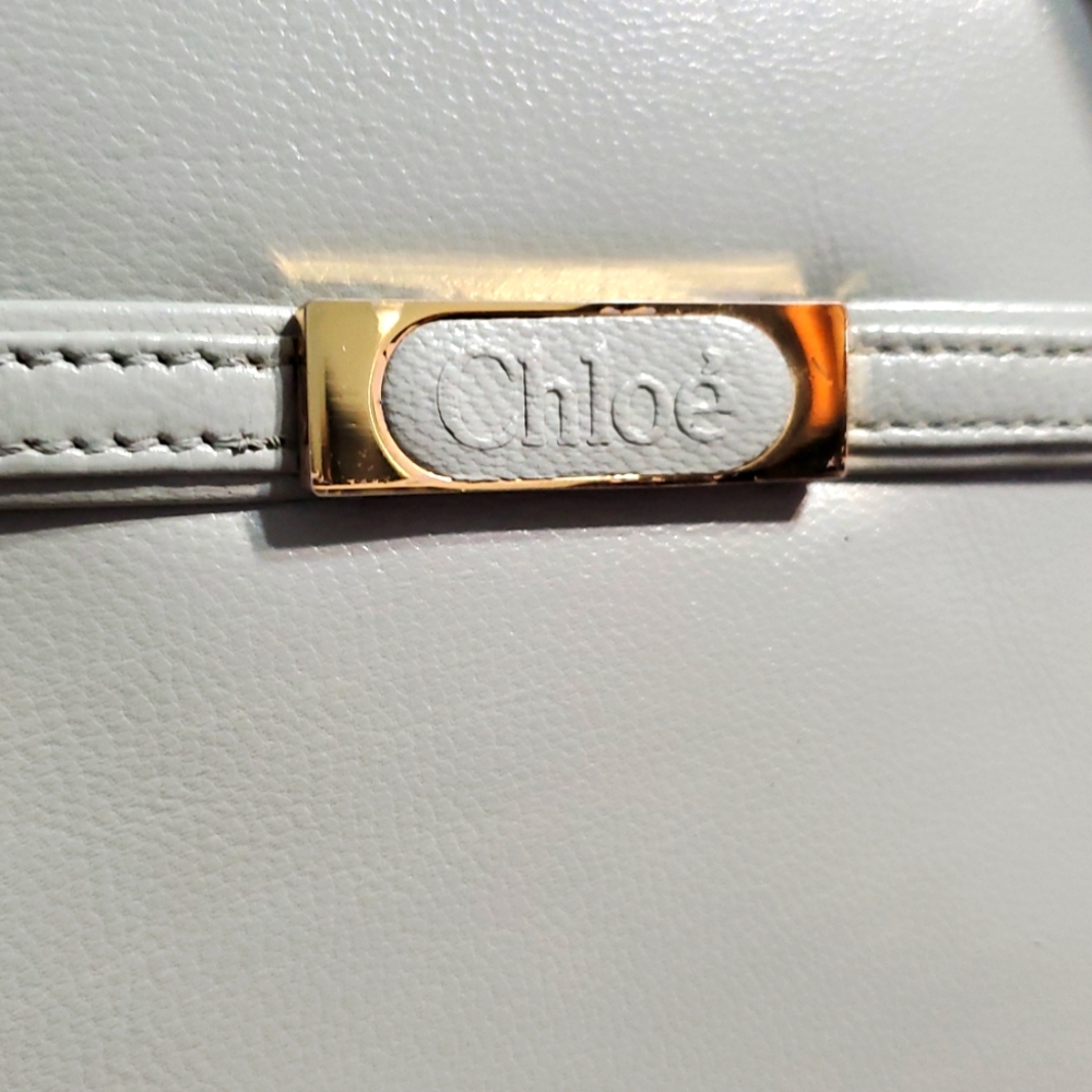 RARE VINTAGE CHLOE Light Grey Leather Handbag Kisslock - Picture 6 of 17